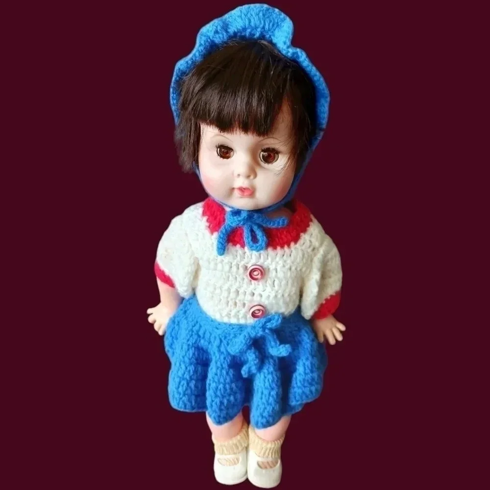 unbranded vtg doll